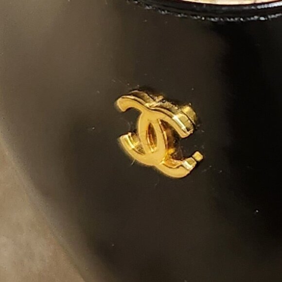 Chanel Black Pointed Toe Leather Loafers - Picture 8 of 12